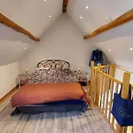 La Maison Aux Oiseaux *