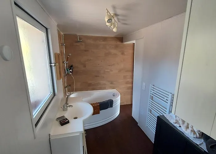 La Maison Aux Oiseaux Holiday home *